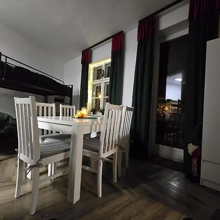 Harmonia Alchemika 2 Lazienki Bus Apartmán *